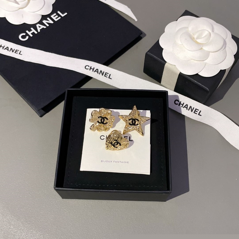 Ch*el brooches